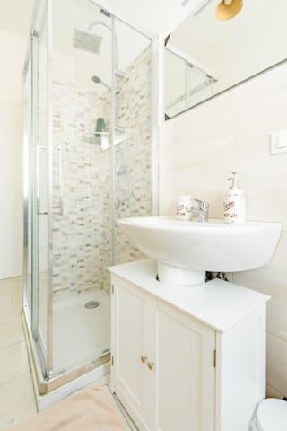 Bed and Breakfast La Finestra Sulla Fiera Bologna Exterior foto