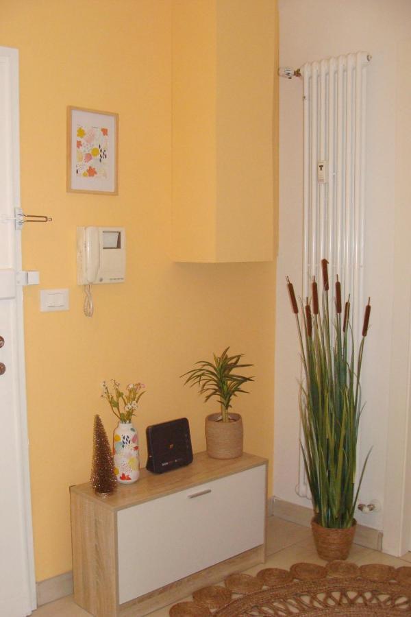 Bed and Breakfast La Finestra Sulla Fiera Bologna Exterior foto